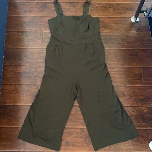 Torrid Green Pinafore Jumpsuit - Picture 8 of 16